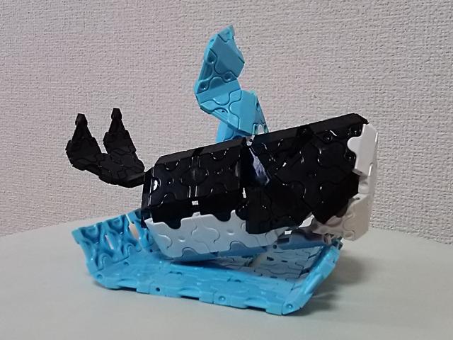 潮吹くクジラ